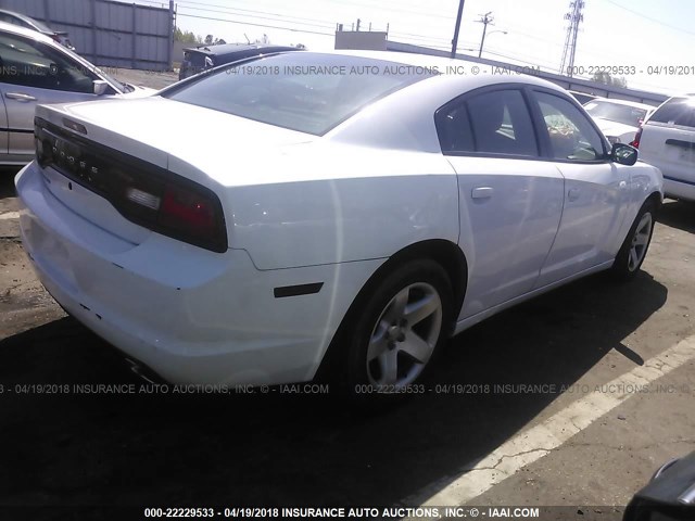 2C3CDXAG1DH646448 - 2013 DODGE CHARGER POLICE WHITE photo 4