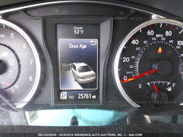 4T1BF1FK6HU743204 - 2017 TOYOTA CAMRY LE/XLE/SE/XSE BLACK photo 7