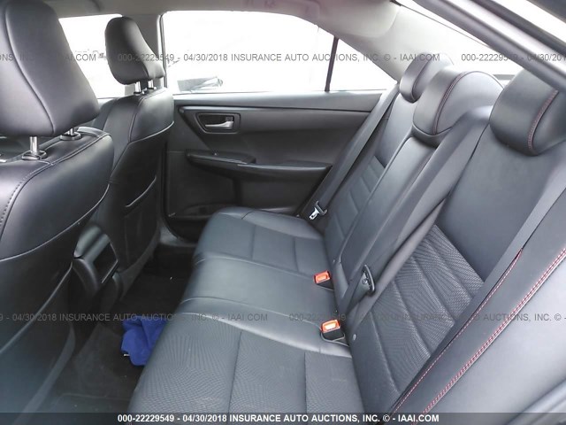 4T1BF1FK6HU743204 - 2017 TOYOTA CAMRY LE/XLE/SE/XSE BLACK photo 8