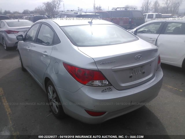 KMHCU4AE3EU754461 - 2014 HYUNDAI ACCENT GLS/SE SILVER photo 3