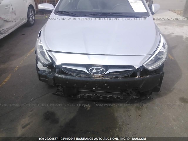 KMHCU4AE3EU754461 - 2014 HYUNDAI ACCENT GLS/SE SILVER photo 6