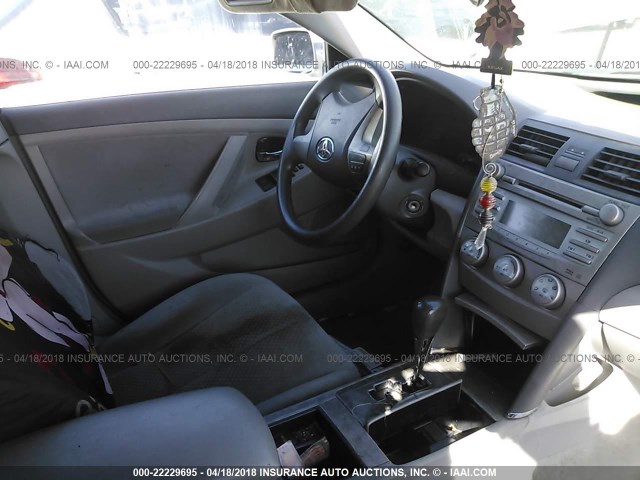 4T1BE46K77U188315 - 2007 TOYOTA CAMRY NEW GENERAT CE/LE/XLE/SE SILVER photo 5