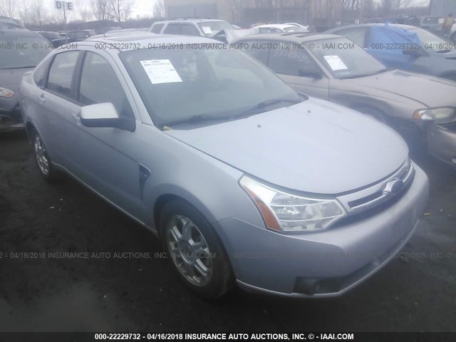 1FAHP35N68W177798 - 2008 FORD FOCUS SE/SEL/SES SILVER photo 1