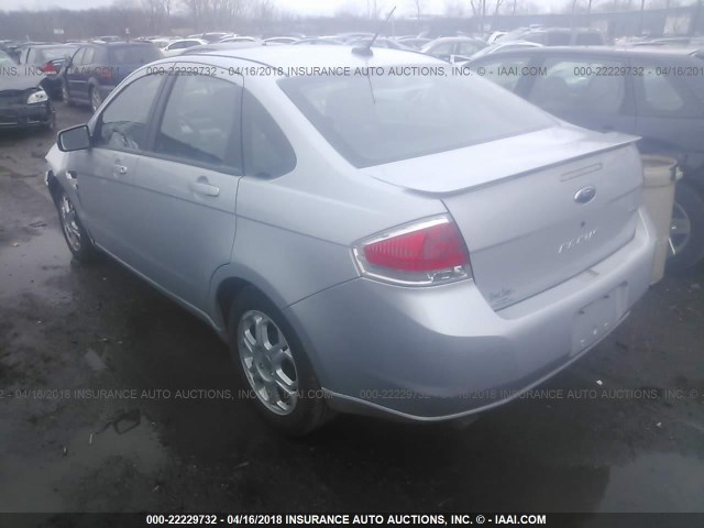 1FAHP35N68W177798 - 2008 FORD FOCUS SE/SEL/SES SILVER photo 3