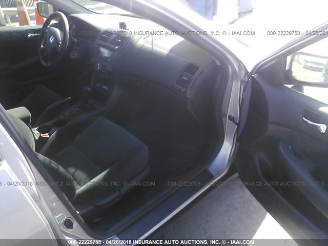 1HGCM56344A068979 - 2004 HONDA ACCORD LX SILVER photo 5