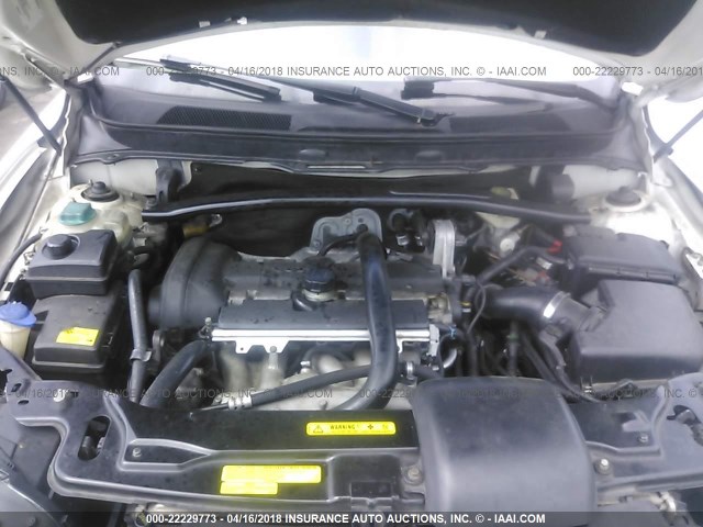 YV1CN592151172369 - 2005 VOLVO XC90 WHITE photo 10