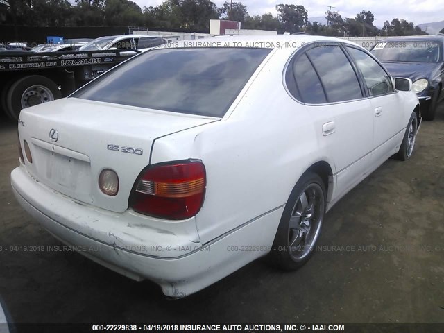 JT8BD68S1X0084358 - 1999 LEXUS GS 300 WHITE photo 4