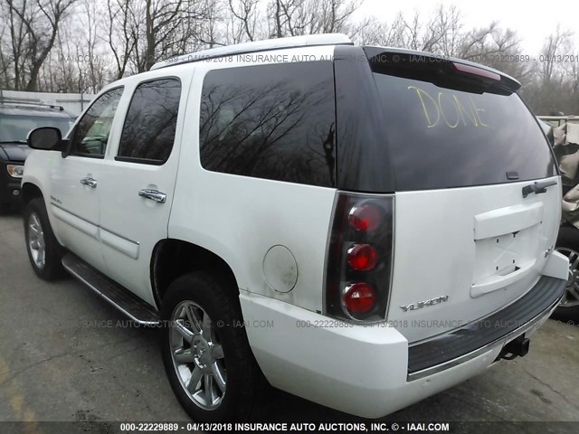 1GKFK63857J241229 - 2007 GMC YUKON DENALI WHITE photo 3