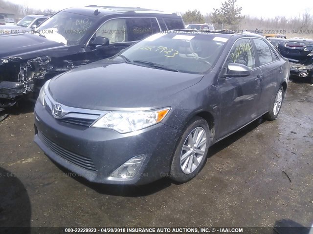 4T4BF1FK9ER404843 - 2014 TOYOTA CAMRY L/SE/LE/XLE 灰色 照片 2