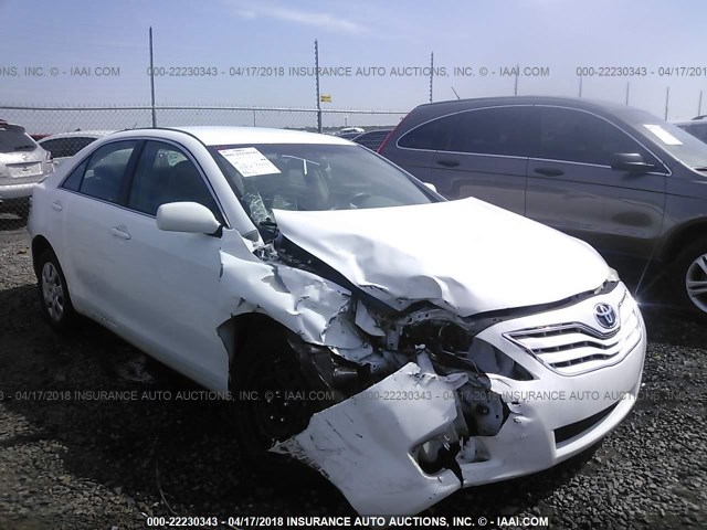 4T1BF3EK1BU761808 - 2011 TOYOTA CAMRY SE/LE/XLE WHITE photo 6
