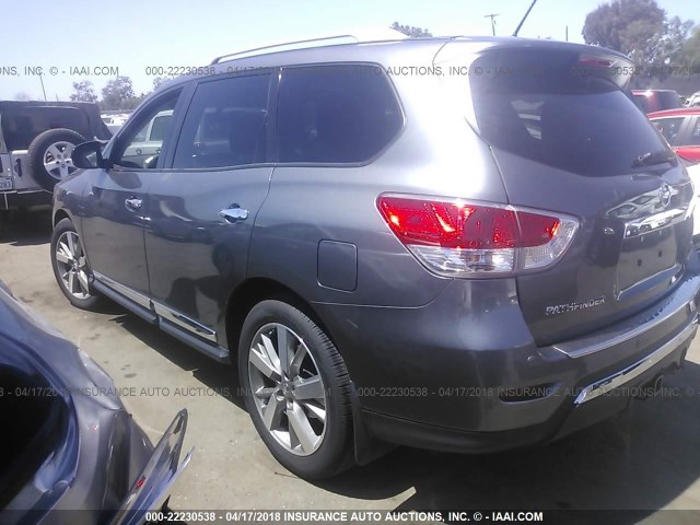 5N1AR2MN8GC618795 - 2016 NISSAN PATHFINDER S/SV/SL/PLATINUM 灰色 照片 3