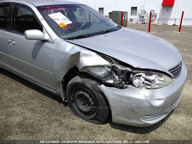 4T1BE32K25U082447 - 2005 TOYOTA CAMRY LE/XLE/SE ვერცხლისფერი ფოტო 6