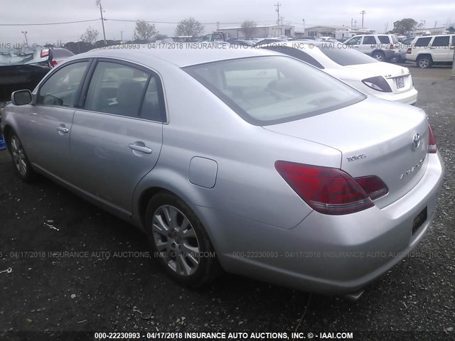 4T1BK36BX8U275033 - 2008 TOYOTA AVALON XL/XLS/TOURING/LIMITED SILVER photo 3