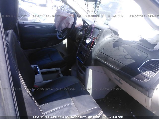2C4RC1BG6FR726006 - 2015 CHRYSLER TOWN & COUNTRY TOURING GRAY photo 5