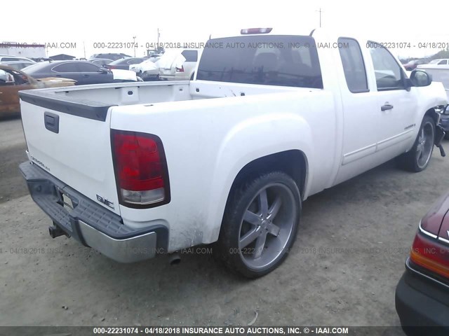 1GTEC19J98Z237933 - 2008 GMC SIERRA C1500 WHITE photo 4