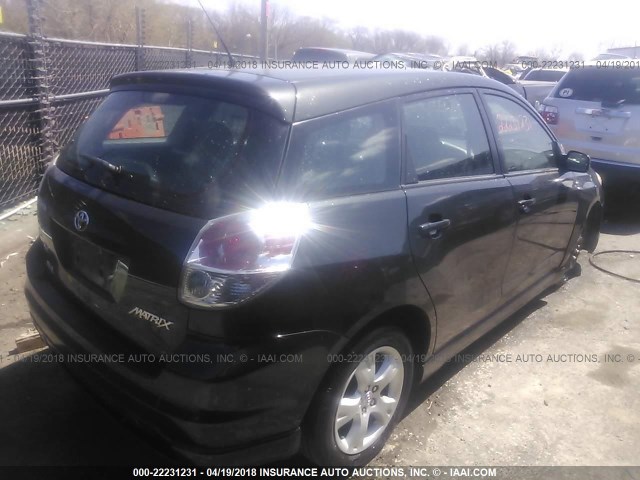 2T1KR32EX5C471966 - 2005 TOYOTA COROLLA MATRIX XR BLACK photo 4