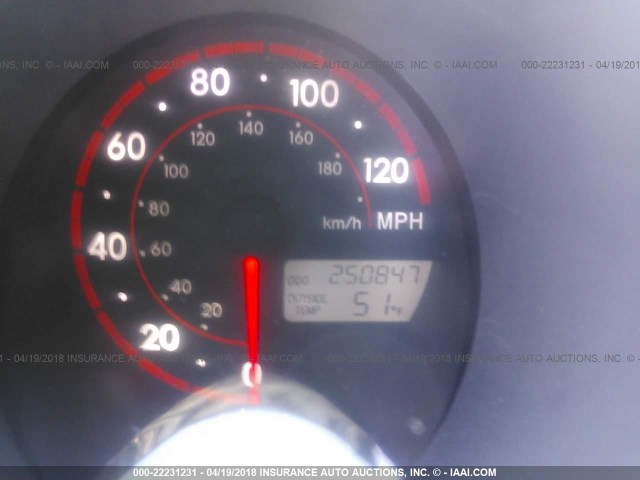 2T1KR32EX5C471966 - 2005 TOYOTA COROLLA MATRIX XR BLACK photo 7