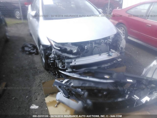JTDKARFP0H3057999 - 2017 TOYOTA PRIUS PRIME  银色 照片 6