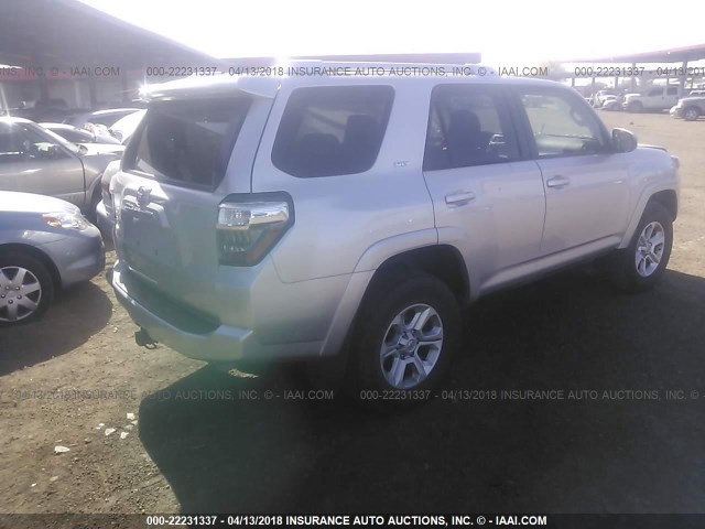 JTEBU5JR7G5292908 - 2016 TOYOTA 4RUNNER SR5 PREM/LTDL/TRAIL/TRD SILVER photo 4