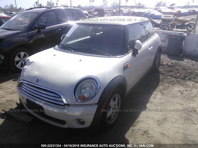 WMWMF33548TU66322 - 2008 MINI COOPER BEIGE photo 2