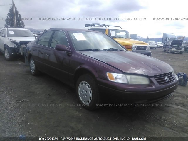 4T1BG22K6VU132951 - 1997 TOYOTA CAMRY CE/LE/XLE მუქწითელი ფოტო 1