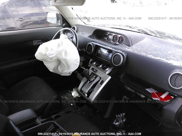 JTLKE50E691074179 - 2009 TOYOTA SCION XB ვერცხლისფერი ფოტო 5