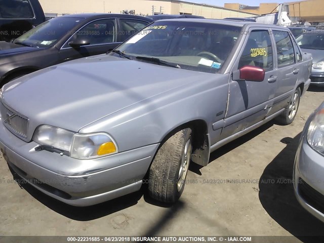 YV1LS5374W1518042 - 1998 VOLVO S70 T5 TURBO SILVER photo 6