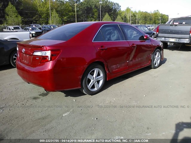 4T1BF1FK6DU700850 - 2013 TOYOTA CAMRY L/SE/LE/XLE 红色 照片 4