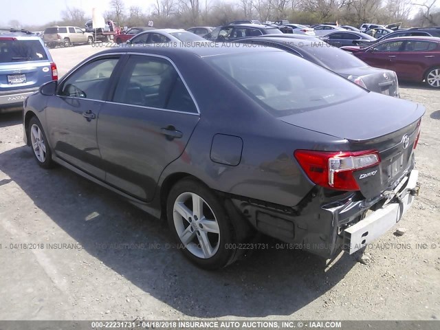4T1BF1FK5CU189789 - 2012 TOYOTA CAMRY SE/LE/XLE GRAY photo 3