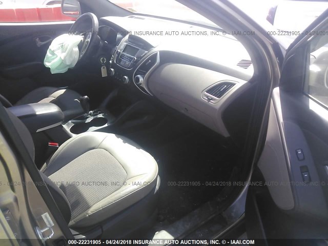 KM8JUCAC3AU093461 - 2010 HYUNDAI TUCSON GLS/LIMITED 棕色 照片 5
