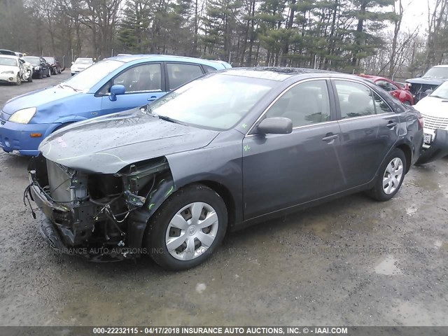 4T1BE46K47U721382 - 2007 TOYOTA CAMRY NEW GENERAT CE/LE/XLE/SE GRAY photo 2