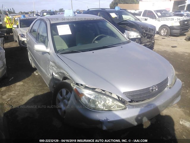 4T1BE32K74U333512 - 2004 TOYOTA CAMRY LE/XLE/SE SILVER photo 1