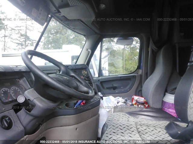 1FUJGLDR8BSAX5736 - 2011 FREIGHTLINER CASCADIA 125  Unknown photo 5