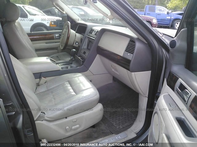 5LMFU28R94LJ12550 - 2004 LINCOLN NAVIGATOR TAN photo 5