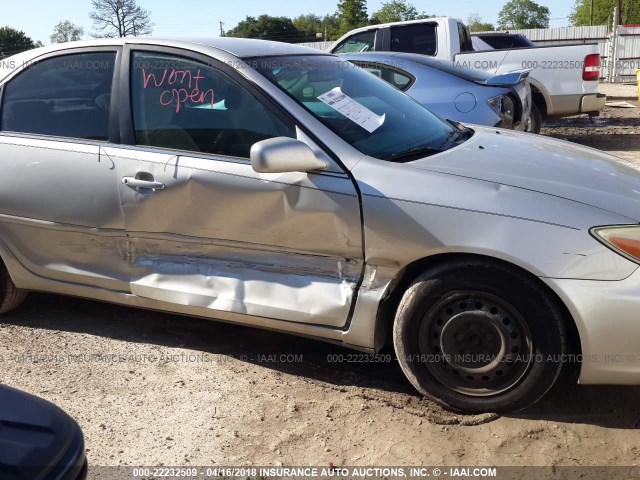 4T1BE32K24U792849 - 2004 TOYOTA CAMRY LE/XLE/SE SILVER photo 6