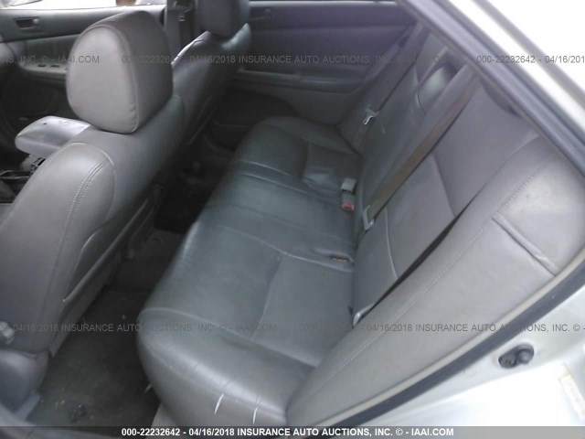 4T1BE32K33U676882 - 2003 TOYOTA CAMRY LE/XLE/SE ვერცხლისფერი ფოტო 8