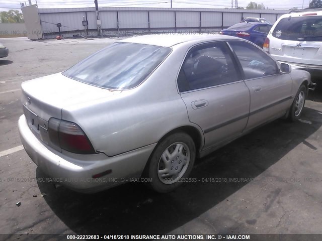 1HGCD563XTA158281 - 1996 HONDA ACCORD LX/EX TAN photo 4