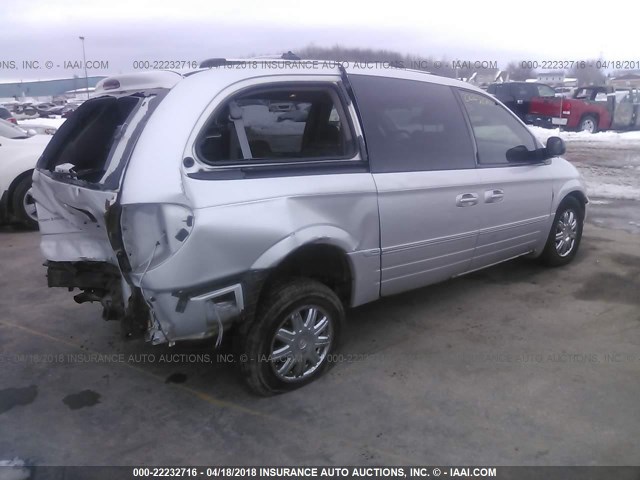 2C8GP64L35R207060 - 2005 CHRYSLER TOWN & COUNTRY LIMITED SILVER photo 4