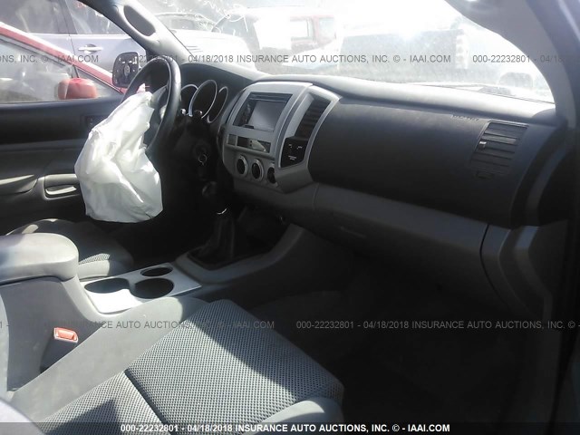 5TEUU42N75Z038256 - 2005 TOYOTA TACOMA ACCESS CAB Schwarz Foto 5