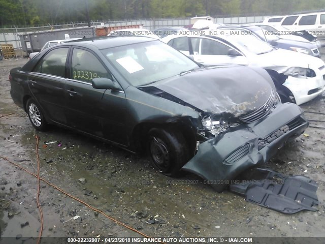 4T1BE32KX5U045422 - 2005 TOYOTA CAMRY LE/XLE/SE GREEN photo 1