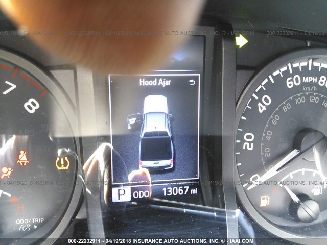 5TFCZ5AN0HX073771 - 2017 TOYOTA TACOMA DBL CAB/SR/TRDSPT/OR/PRO ნაცრისფერი ფოტო 7