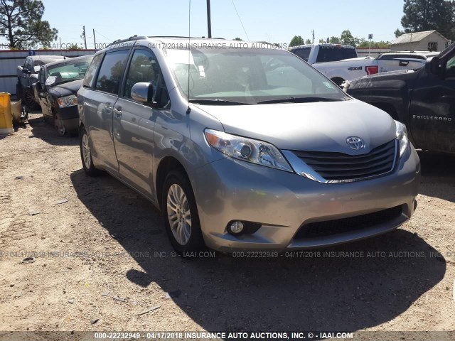 5TDYK3DC3DS294113 - 2013 TOYOTA SIENNA XLE/LIMITED GRAY photo 1