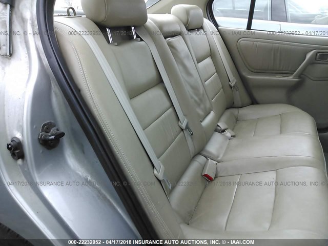 JNKCP11A8XT012636 - 1999 INFINITI G20 SILVER photo 8