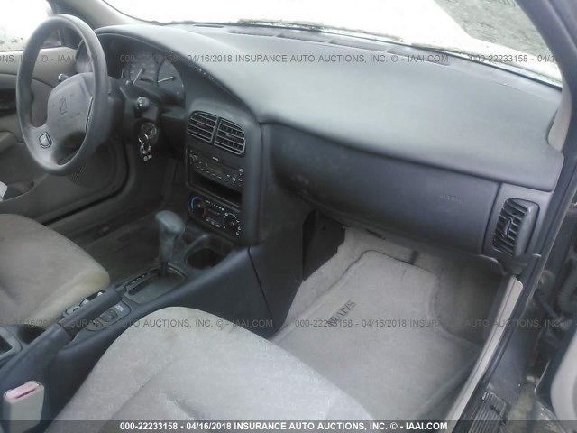 1G8ZH52852Z271239 - 2002 SATURN SL1 SILVER photo 5