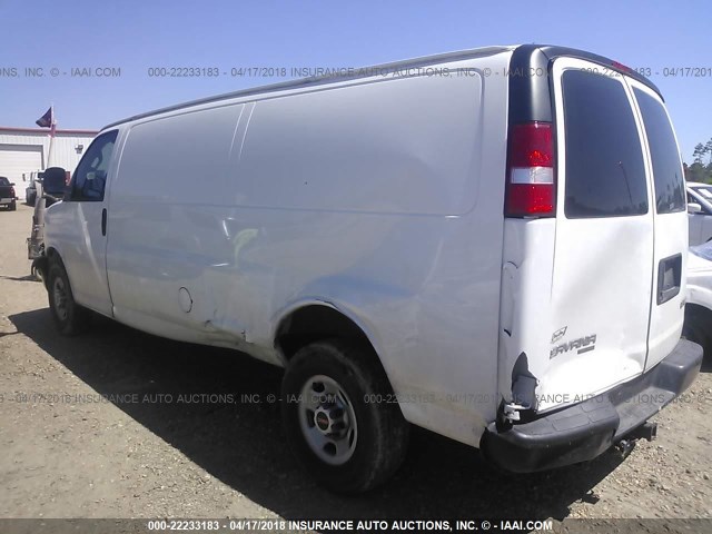 1GTW7BFF2G1144957 - 2016 GMC SAVANA G2500 WHITE photo 3