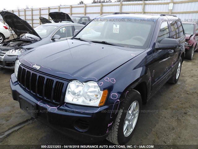 1J4GR48K65C661792 - 2005 JEEP GRAND CHEROKEE LAREDO/COLUMBIA/FREEDOM BLUE photo 2