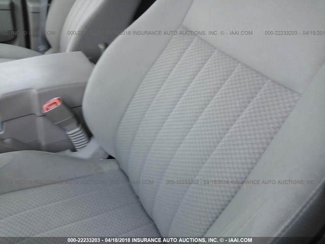 1J4GR48K65C661792 - 2005 JEEP GRAND CHEROKEE LAREDO/COLUMBIA/FREEDOM 蓝色 照片 8