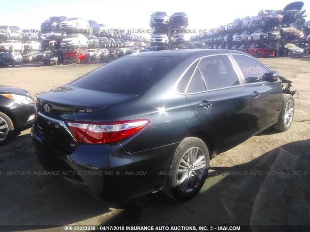 4T1BF1FK4FU012400 - 2015 TOYOTA CAMRY LE/XLE/SE/XSE Dark Blue photo 4