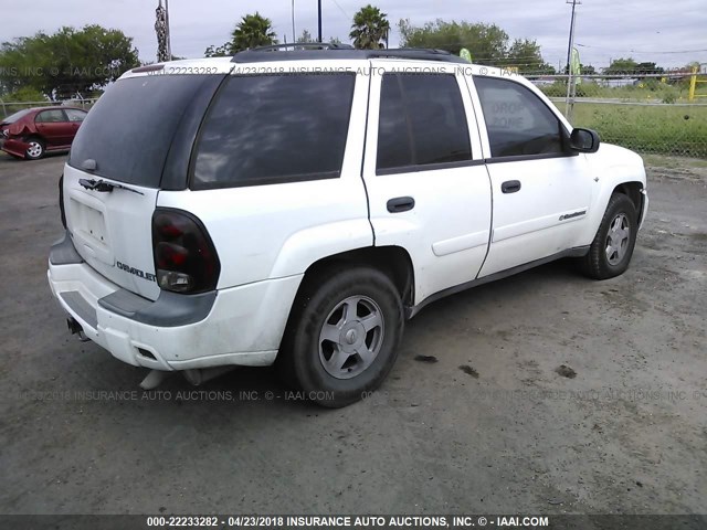 1GNDS13S322256839 - 2002 CHEVROLET TRAILBLAZER  WHITE photo 4