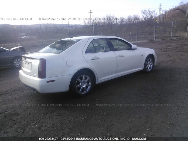 1G6DC67A760157501 - 2006 CADILLAC STS WHITE photo 4